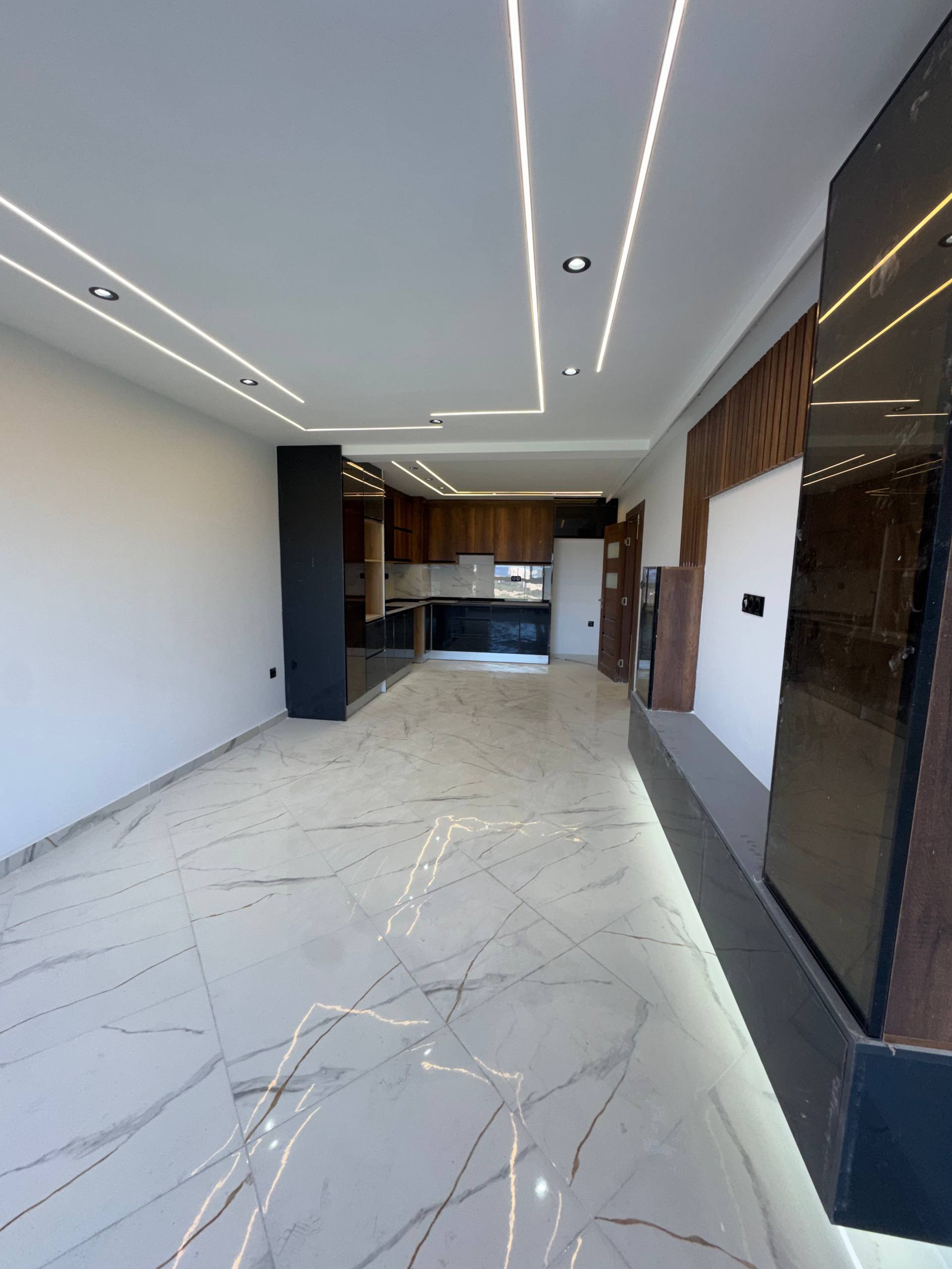 1000018804 Appartement F4 fini Ain taya