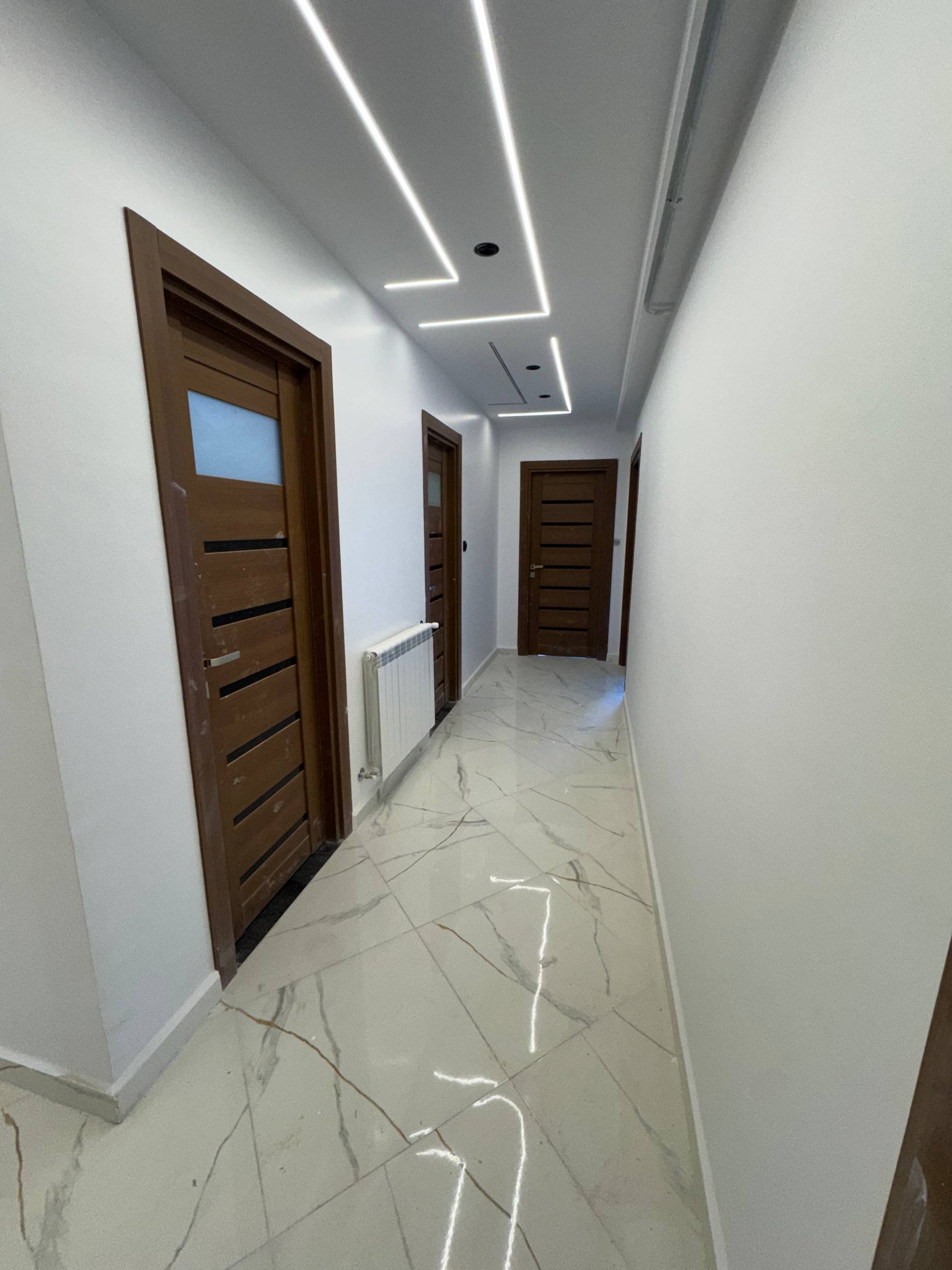1000018807 Appartement F4 fini Ain taya