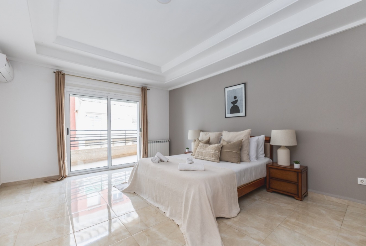 Spacieux 3 chambres à Bir Mourad Rais