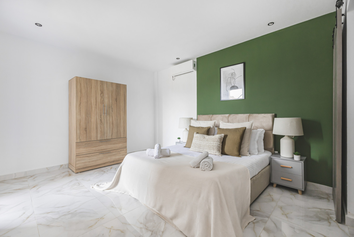 Élégant Appartement de 4 pièces à Birkhadem
