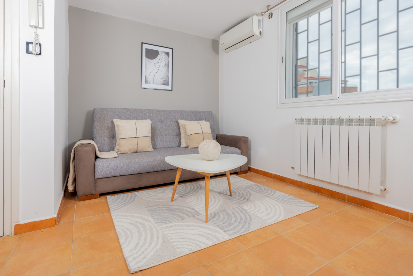 469935_2 Appartement prestigieux de 2 pièces à Hydra