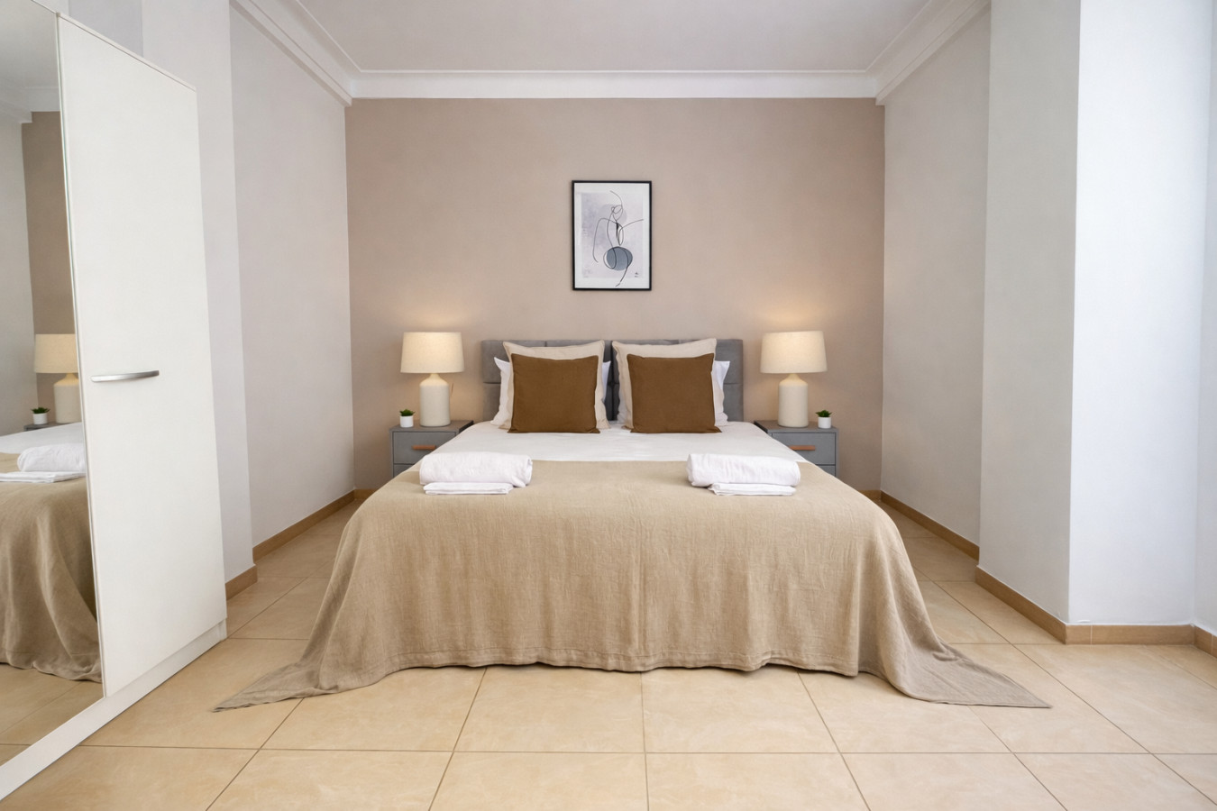 513434_3 Splendide appartement 3 pièces à Hydra