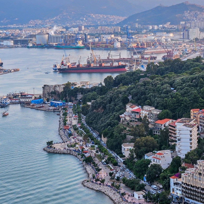 BEJAIA – Around 50 exhibitors are taking part in the second edition of the “Bâti-Pro” National Construction and Property Fair, which opened on Saturday in the province of Bejaia.